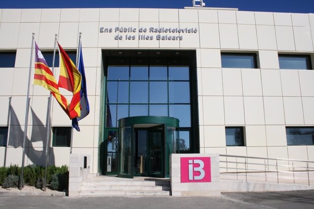 Façana IB3 actualitzada