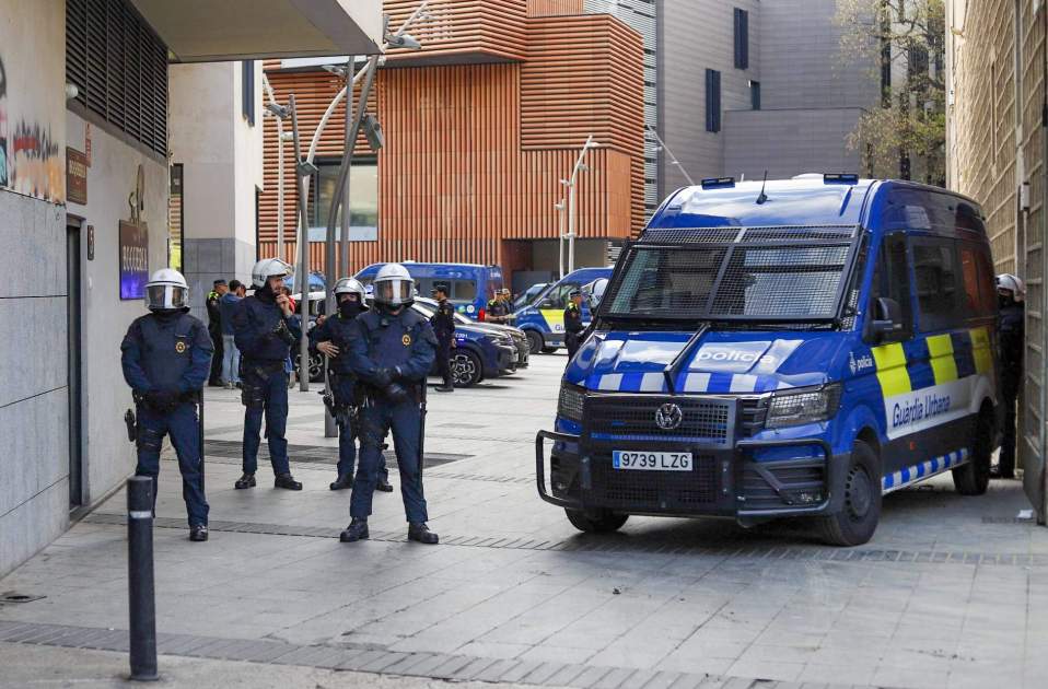 Desallotjament La tancada Raval